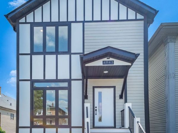4945 W Berenice Avenue , Chicago, IL 60641