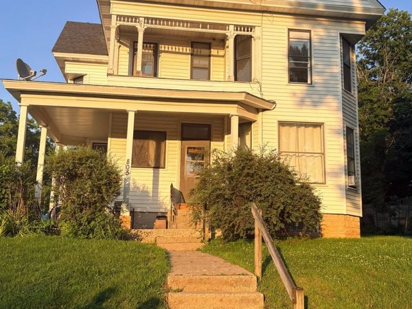 805 S Cedar Avenue, Owatonna, MN 55060
