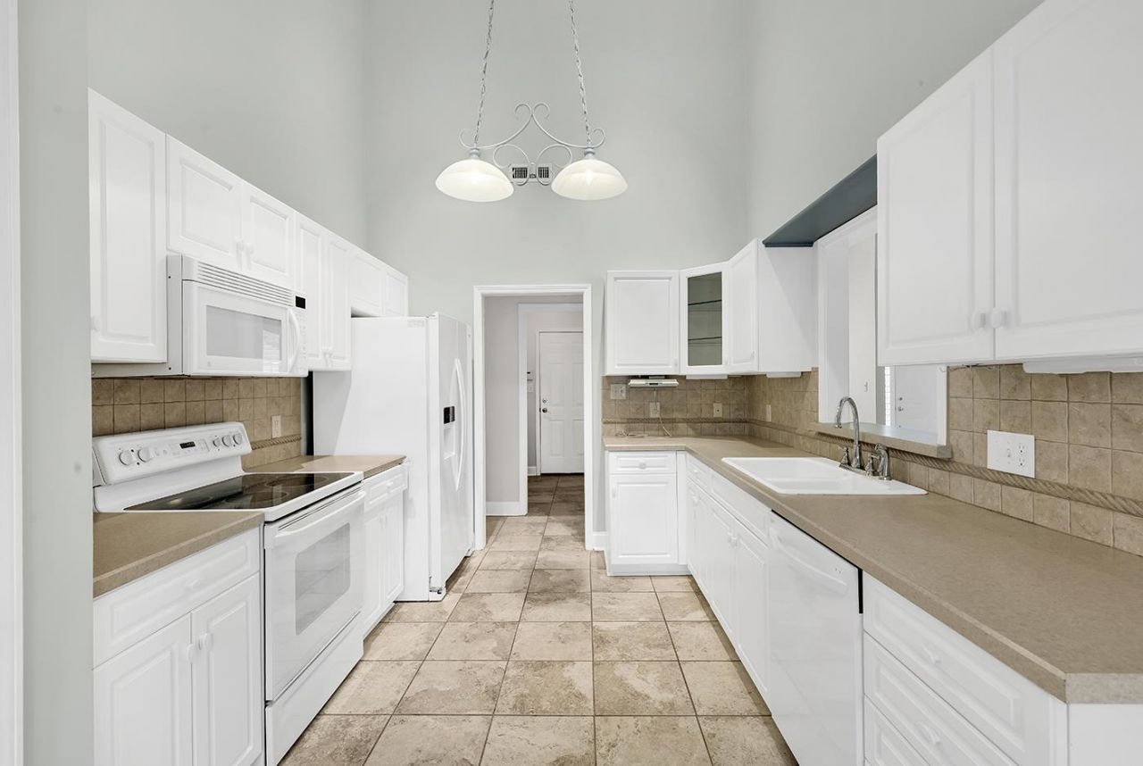 4802 Harvest Dr. Photo 13