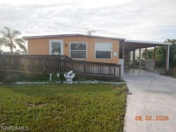 251 Shrub LN N, NORTH FORT MYERS, FL 33917