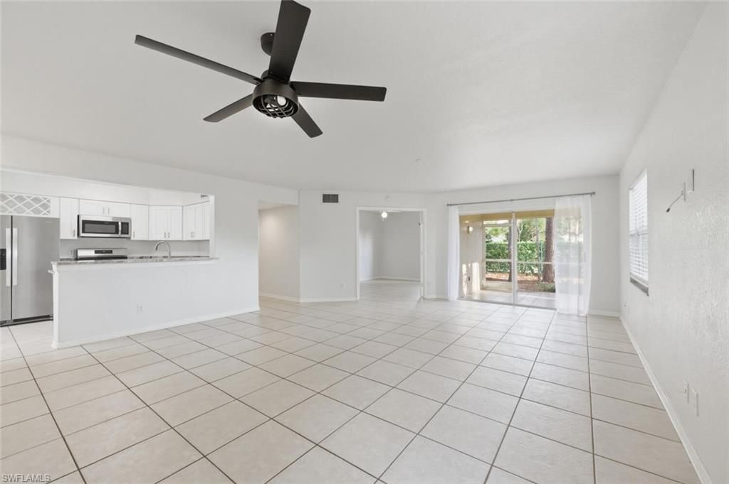 9570 Crescent Garden Dr, Unit A102, Naples, FL 34109 Photo