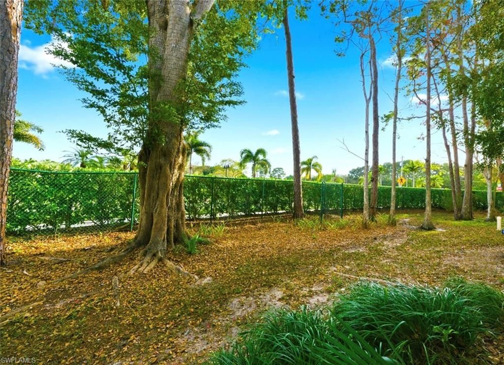 9570 Crescent Garden Dr, Unit A102, Naples, FL 34109 Photo