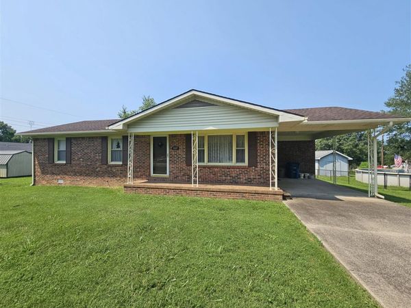 1105 Burgess Street , Central City, KY 42330