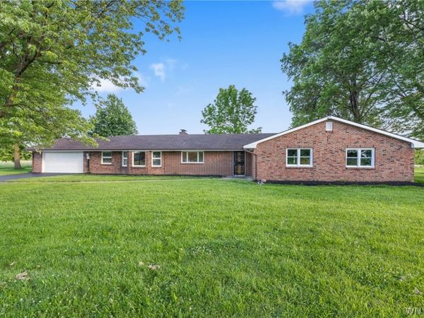 1918 Lake Road , Youngstown, NY 14174