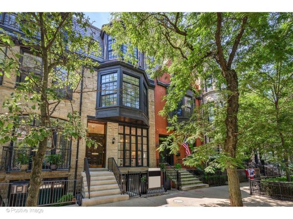 43 E Elm Street , Chicago, IL 60611