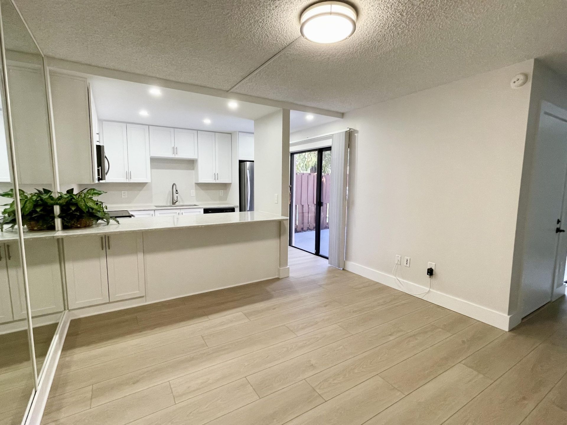 825 Center Street, Unit 8A, Jupiter, FL 33458 Photo