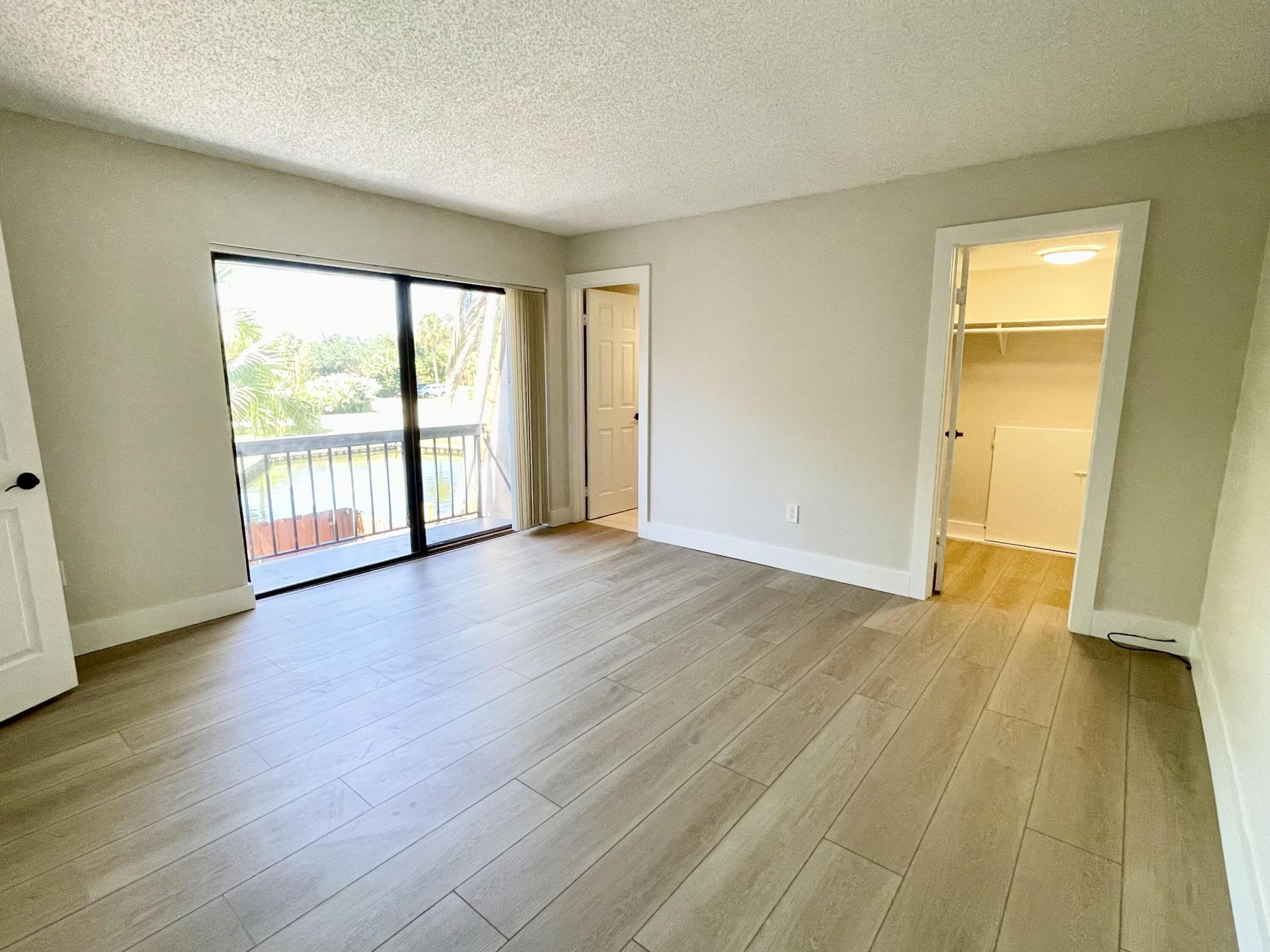 825 Center Street, Unit 8A, Jupiter, FL 33458 Photo