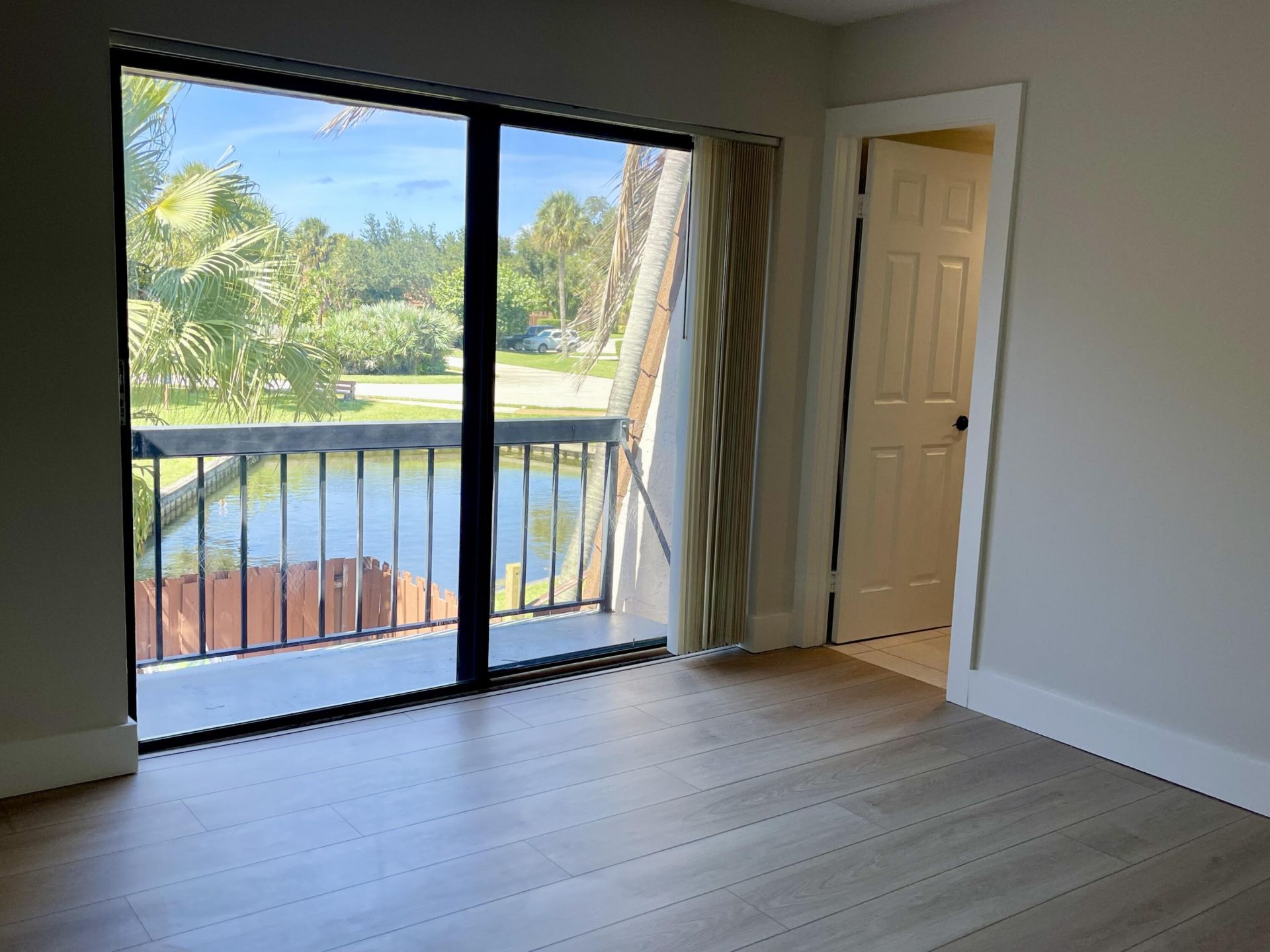 825 Center Street, Unit 8A, Jupiter, FL 33458 Photo