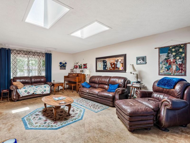 17159 Lombard Drive, Marysville, OH 43040 Photo 4