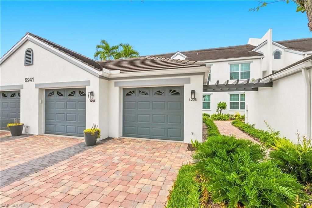 5941 Sand Wedge Ln, Unit 1206, Naples, FL 34110 Photo