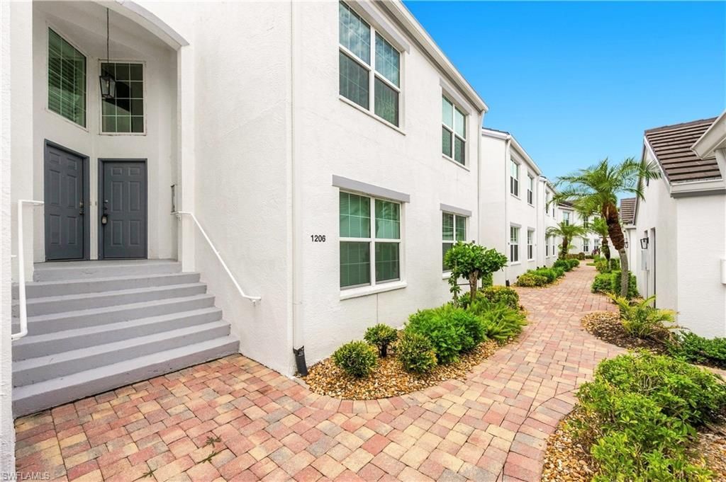 5941 Sand Wedge Ln, Unit 1206, Naples, FL 34110 Photo