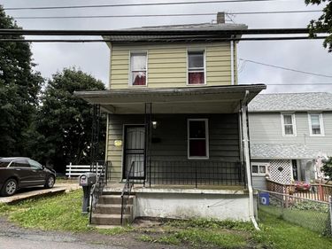 696 Lafayette Court, Hazleton, PA 18201