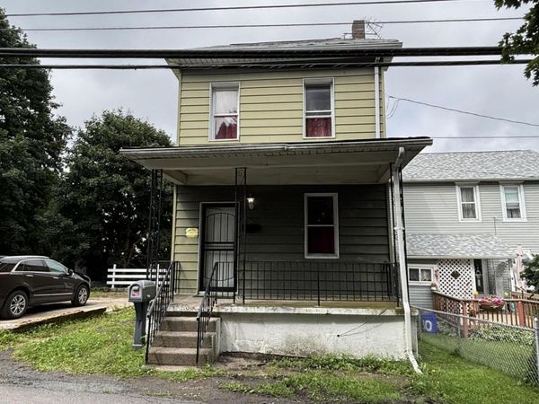 696 Lafayette Court, Hazleton, PA 18201
