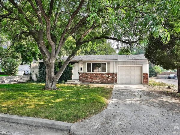 803 E Colorado, Nampa, ID 83686