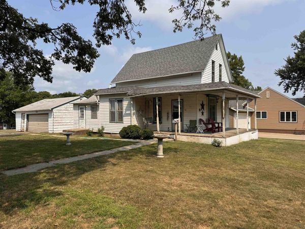411 S Bradley, Rock Rapids, IA 51246