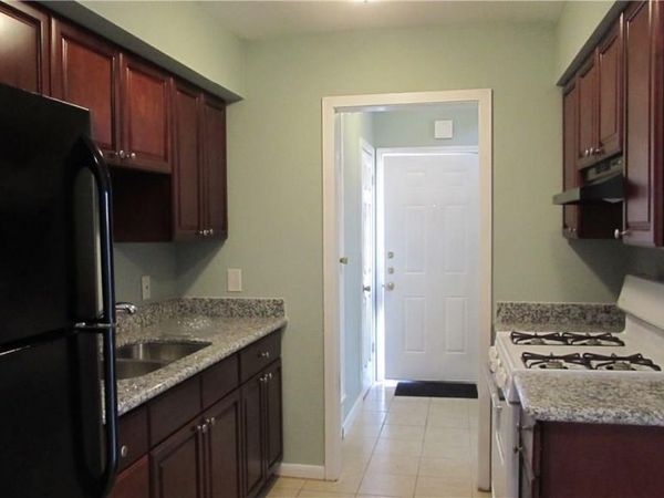 2208 Mission Hill DR, Unit 102, Austin, TX 78741