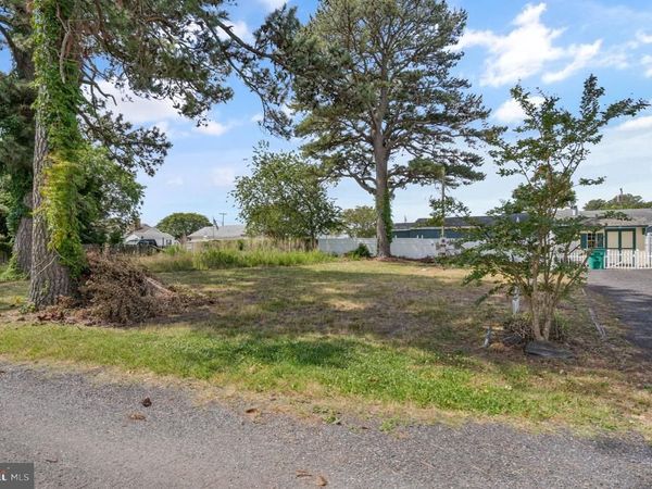 5142 SERENITY LANE, CHINCOTEAGUE ISLAND, VA 23336