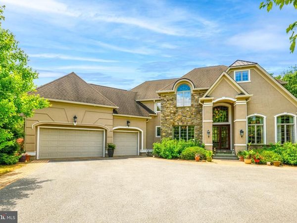 2690 IMPERIAL CREST LANE , HELLERTOWN, PA 18055