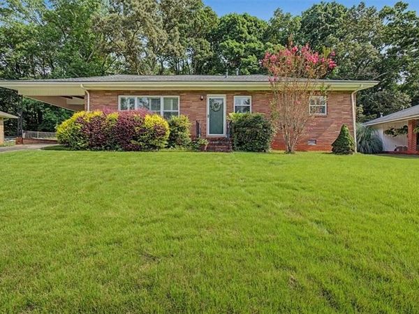 134 Larose Circle SE, Marietta, GA 30060
