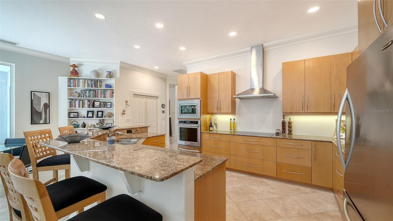 5325 Anthony Lane, Sarasota, FL 34233 Photo