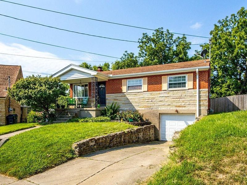 1737 Admiral Court, Cincinnati, OH 45238 Photo 2