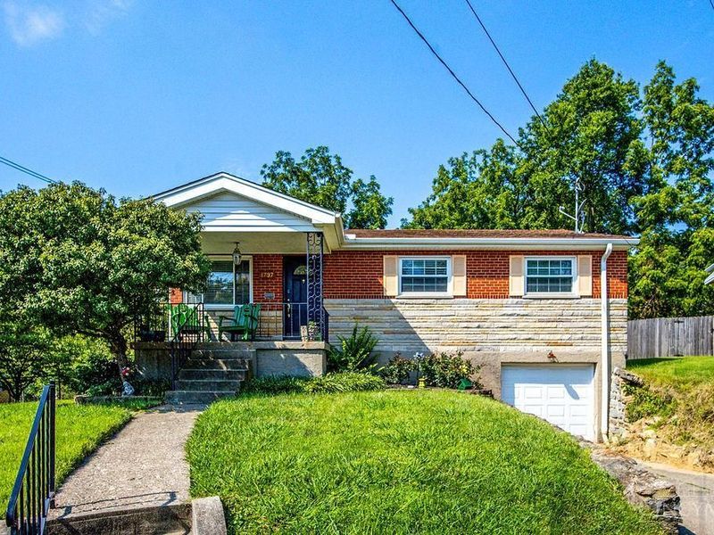 1737 Admiral Court, Cincinnati, OH 45238 Photo 3