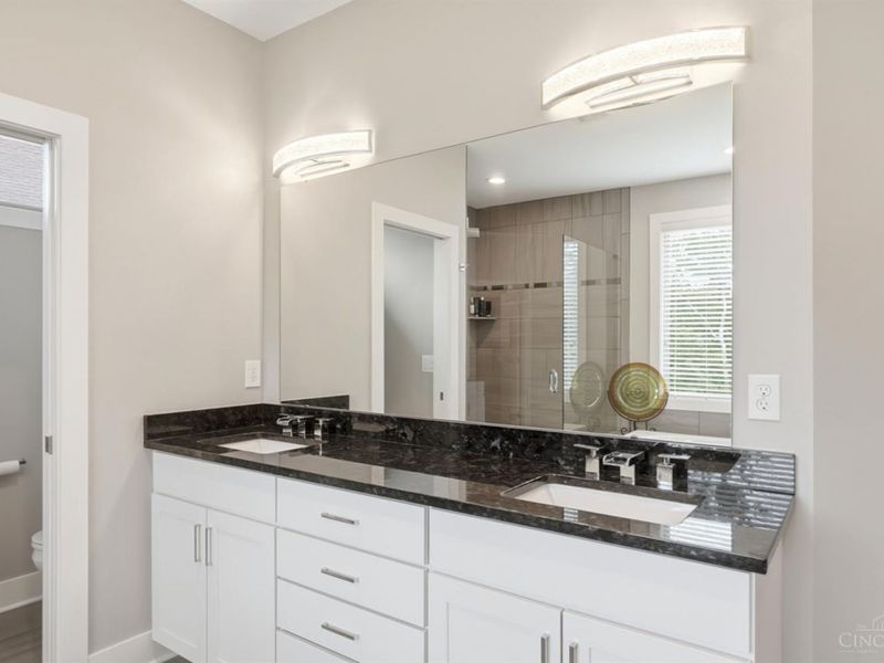 8009 Bennington Drive, West Chester, OH 45241 Photo 32