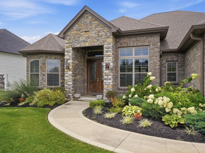 8009 Bennington Drive, West Chester, OH 45241 Photo 4