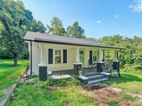 1425 Kefauver RD SE, Roanoke, VA 24014