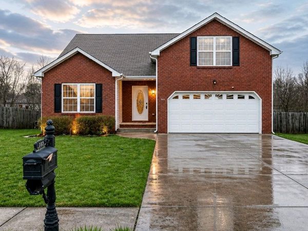1913 Patton Rd, Clarksville, TN 37042