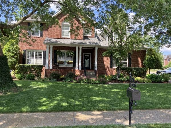5540 Traceside Dr, Nashville, TN 37221