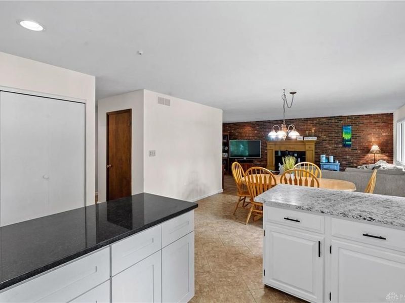 303 E Whipp Road, Washington Township, OH 45459 Photo 13