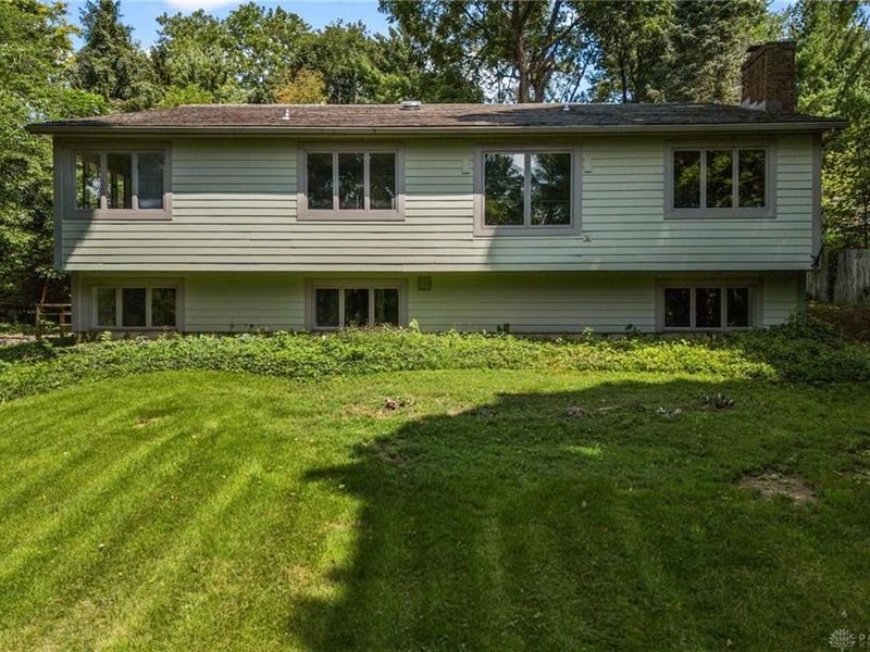 303 E Whipp Road, Washington Township, OH 45459 Photo 2
