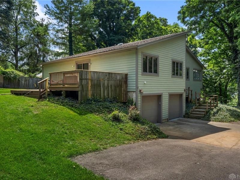 303 E Whipp Road, Washington Township, OH 45459 Photo 6