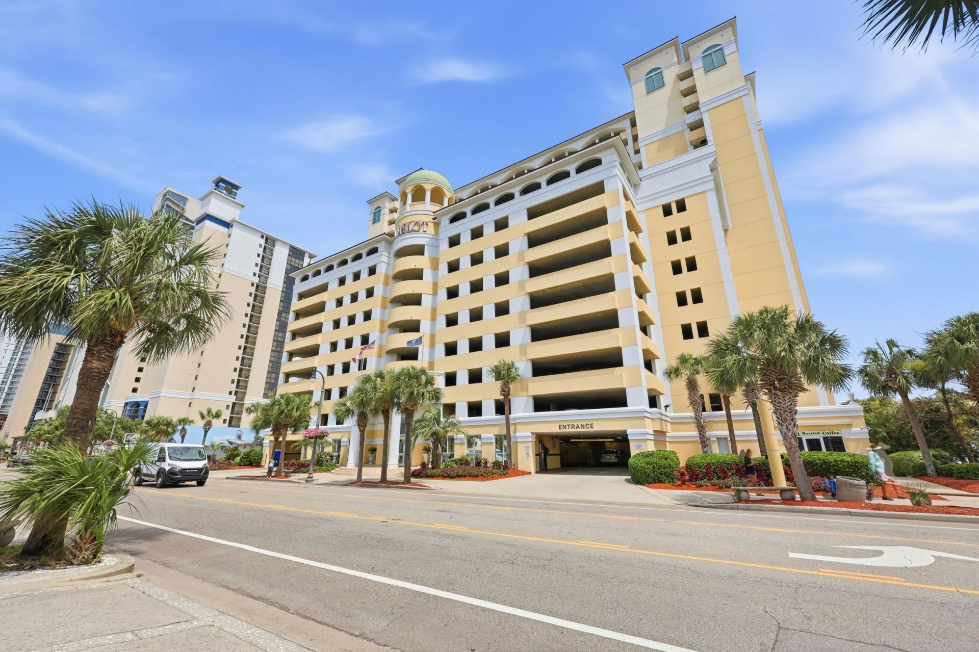 2000 N Ocean Blvd. Photo 23
