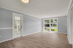3931 Spruce Dr. photo 4