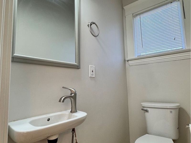 1481 E 106th Street, Cleveland, OH 44106 Photo 12