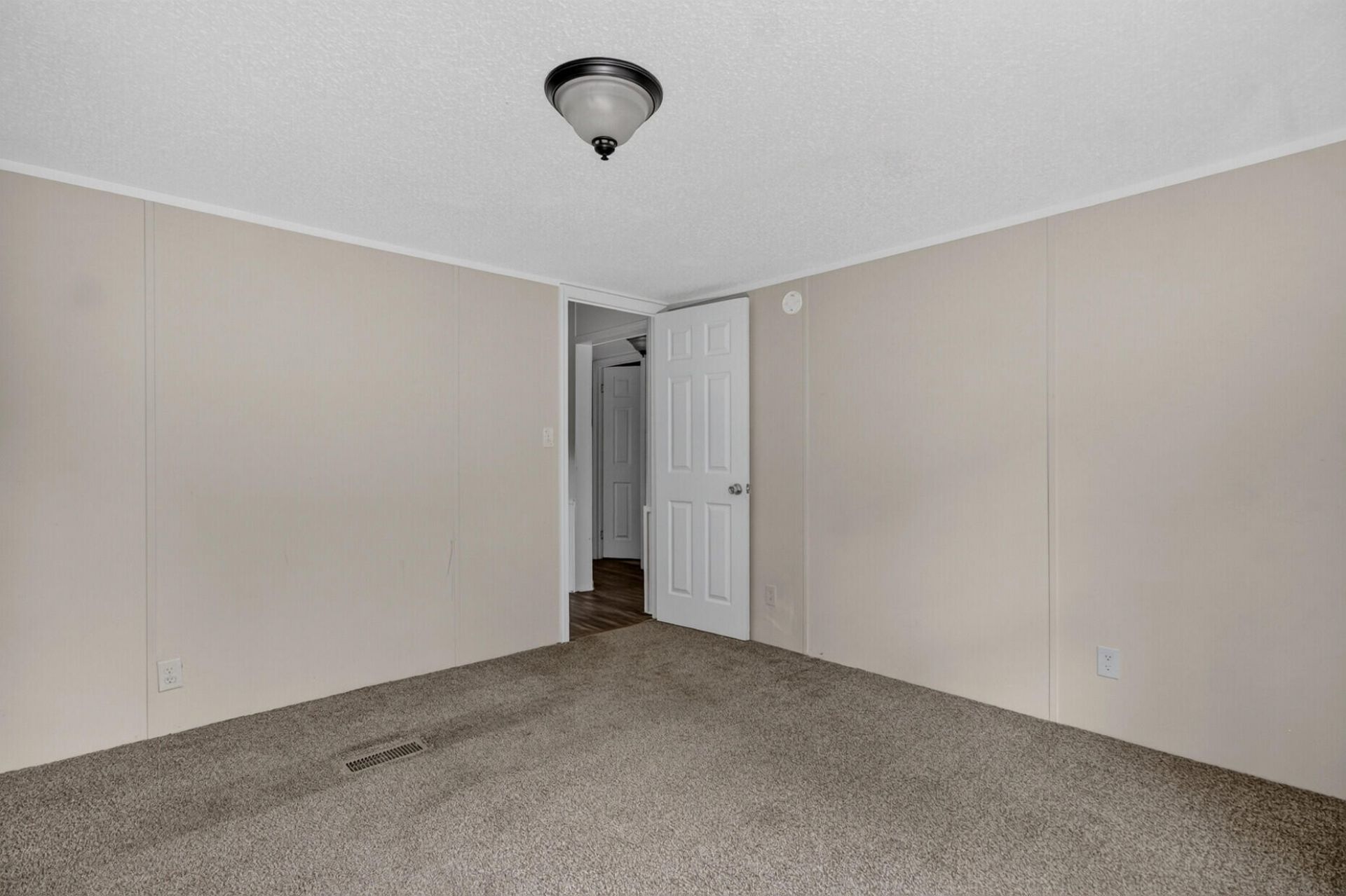 106 Keyes Lane Photo 19