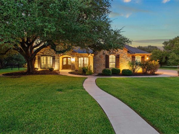 3041 Rolling Meadow DR, Salado, TX 76571