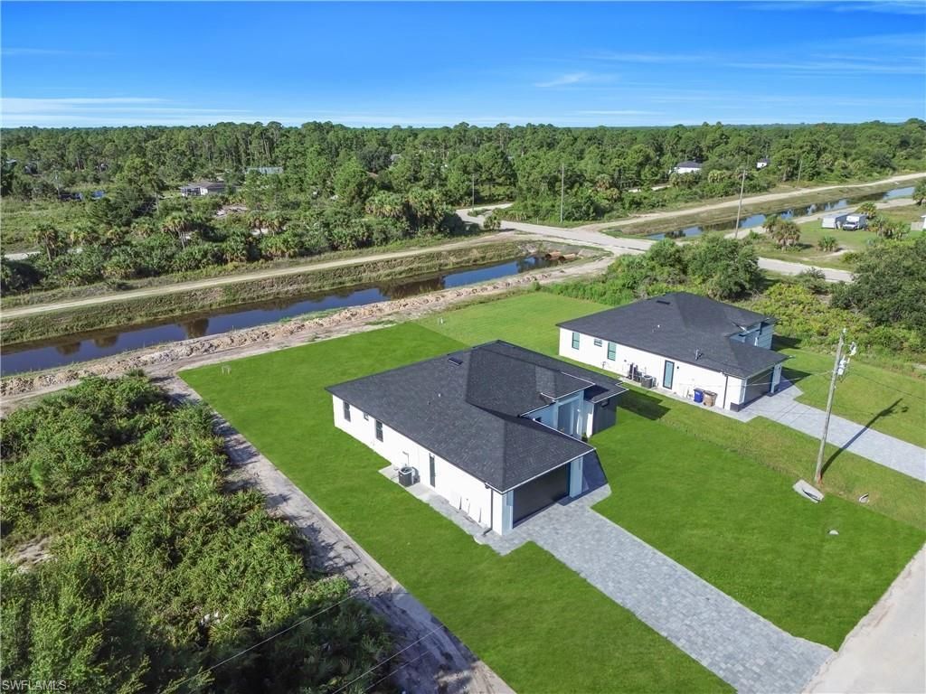 695 Whitmore Loop , Lehigh Acres, FL 33972 Photo