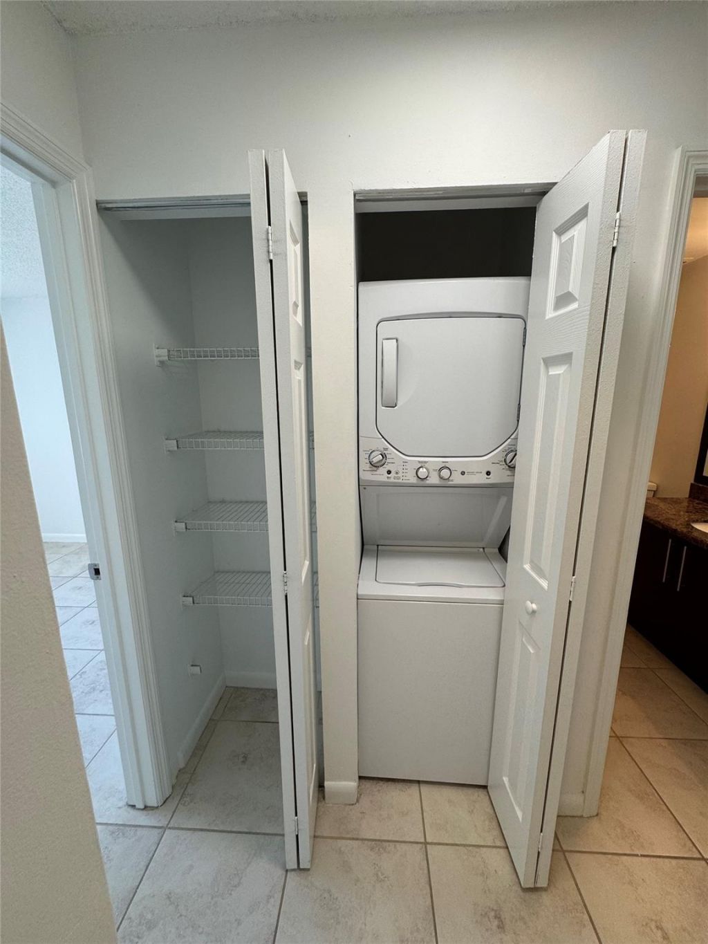 445 Lakeview Drive, Unit 3, Weston, FL 33326 Photo