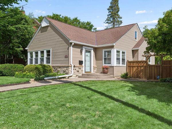 1821 Bohland Avenue, Saint Paul, MN 55116