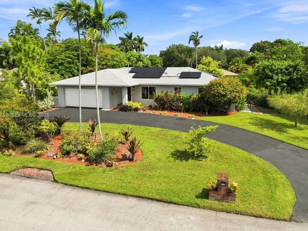 8445 SW 181st Ter , Palmetto Bay, FL 33157