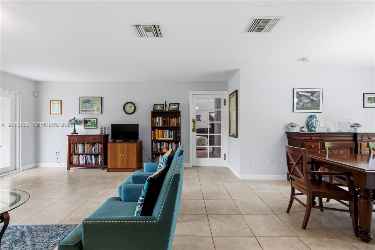 8445 SW 181st Ter , Palmetto Bay, FL 33157 Photo