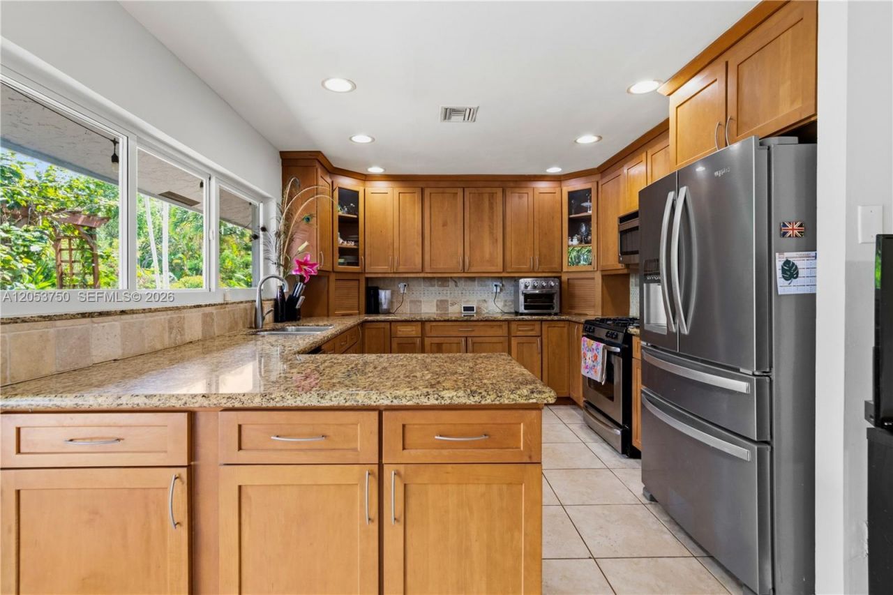 8445 SW 181st Ter , Palmetto Bay, FL 33157 Photo