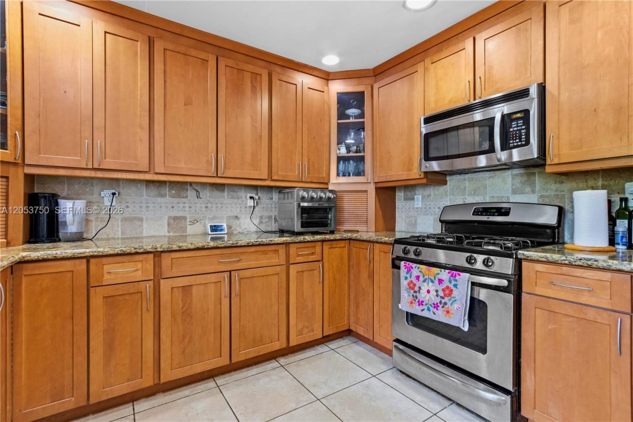 8445 SW 181st Ter , Palmetto Bay, FL 33157 Photo
