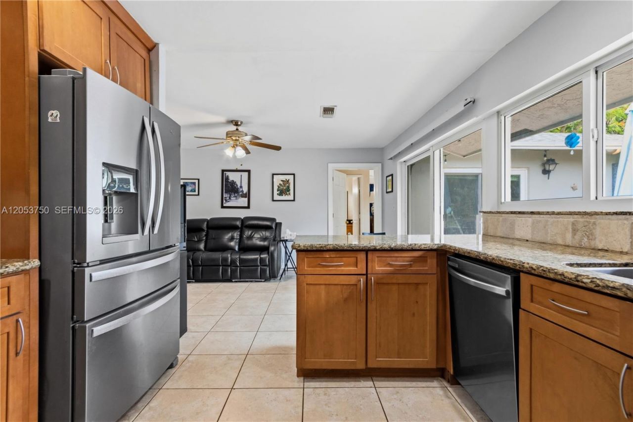 8445 SW 181st Ter , Palmetto Bay, FL 33157 Photo