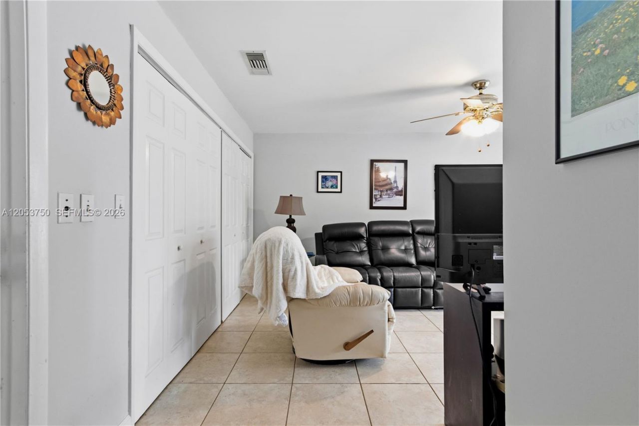 8445 SW 181st Ter , Palmetto Bay, FL 33157 Photo