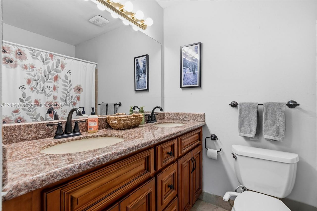 8445 SW 181st Ter , Palmetto Bay, FL 33157 Photo