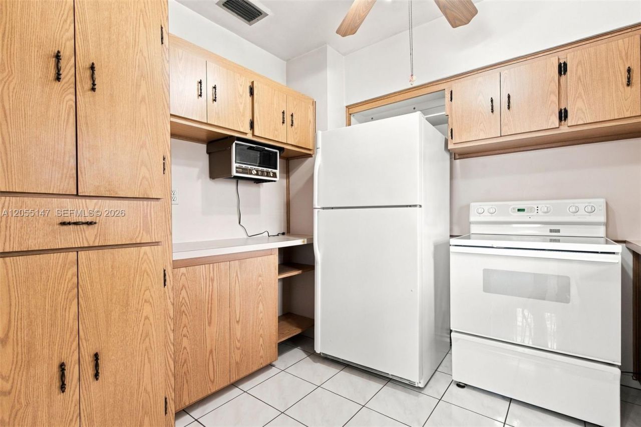 636 E 48th St, Hialeah, FL 33013 Photo